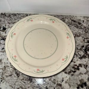 Corelle Calico Rose Lunch Plates 9” set of 8 Vintage